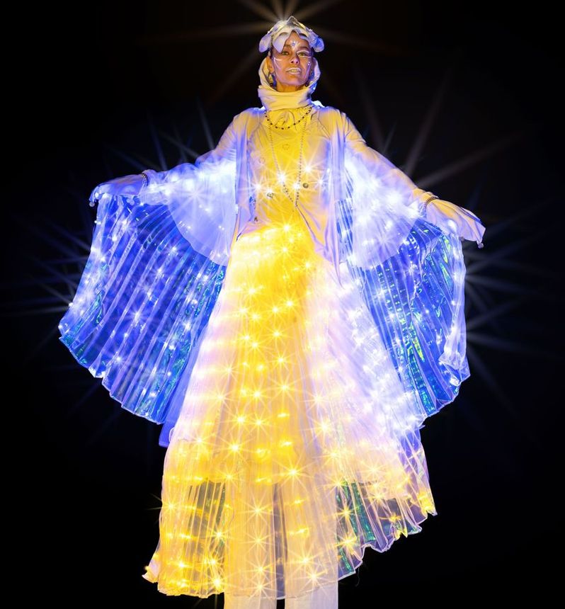Lichterfee mit LED Umhang